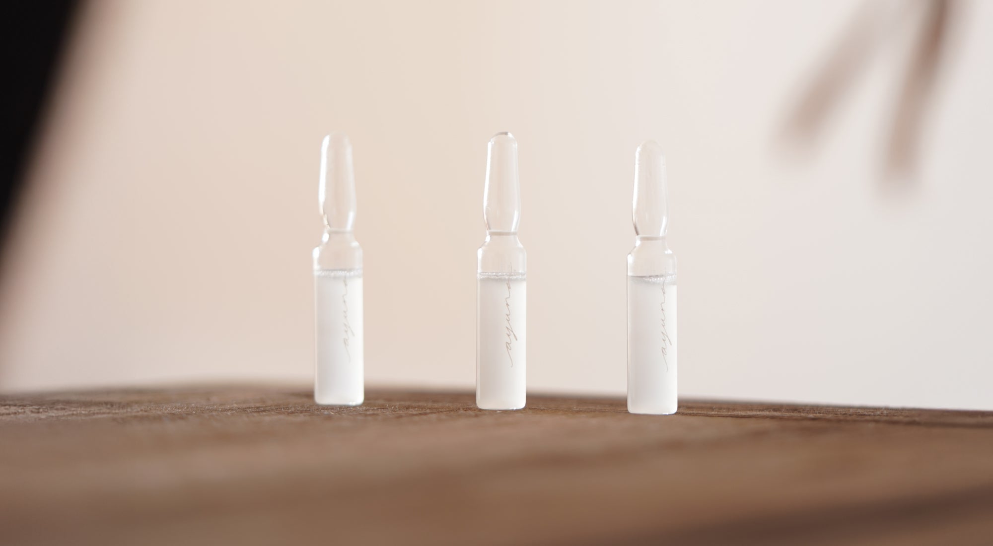 把保養都停下來，12枝「Ayuna 斷食安瓶」救回膚況